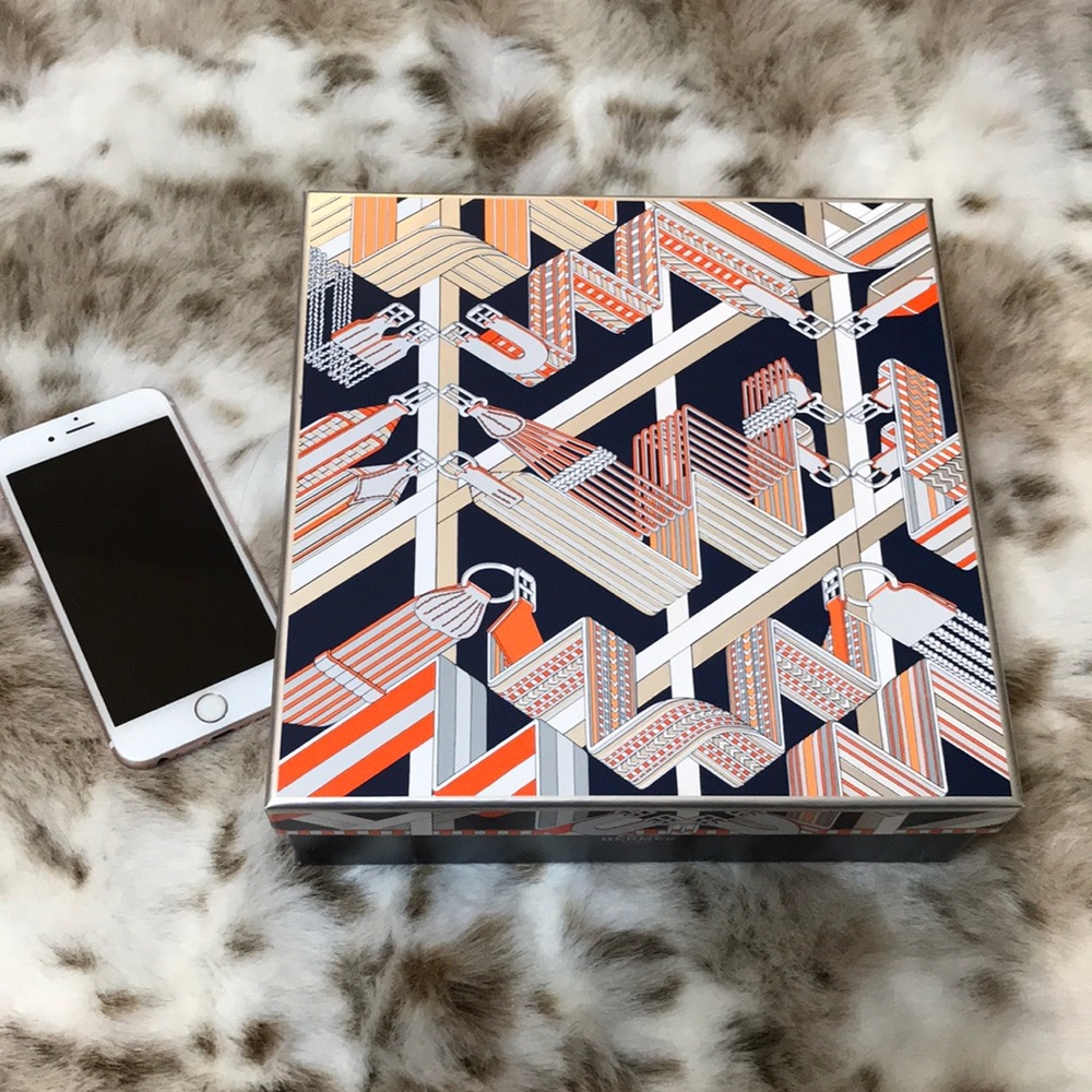 Hermès box✨8.5x8.5x3”